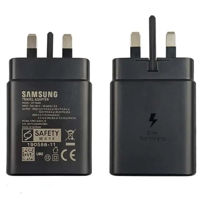 نمای جزئیات و ویژگی‌ها درباره آداپتور شارژر 45 وات سامسونگ GALAXY S25ULTRA مدل سه پین